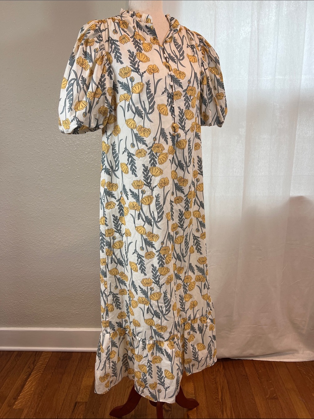 Hyacinth House White Mimi Midi Dress. Yellow Floral Print. Puff Sleeves. S. NWOT - Picture 4 of 13